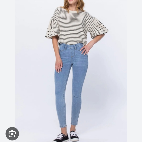 Judy Blue Light Blue Wash Non Distressed Mid Rise Pull On Jeggings 88254 - Picture 8 of 12